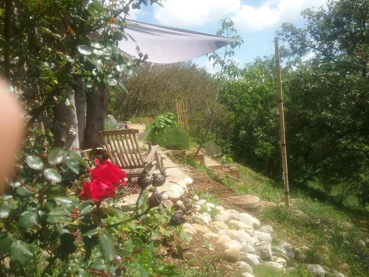 Le Petit Fabre Montagnac (Alpes-de-Haute-Provence) Exterior foto